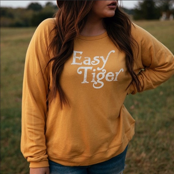 Easy Tiger sweatshirt in mustard yellow - Picture 6 of 6